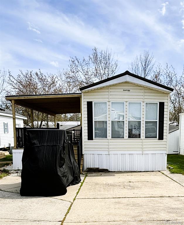 7166 Ben Franklin Drive — photo
