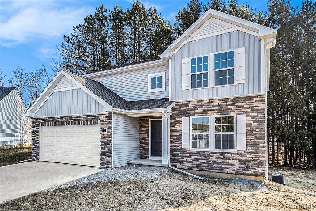 2112 Stillwater Drive — photo