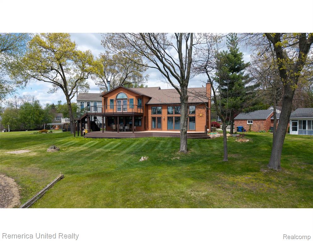4533 Horseshoe Drive — photo