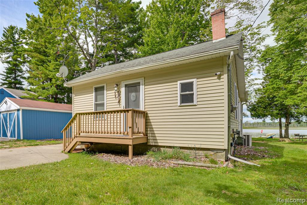 805 Rainbow Drive — photo
