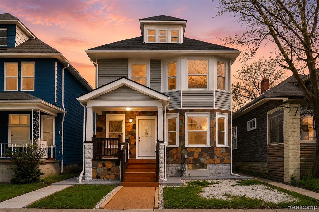 5063 McClellan Street — photo