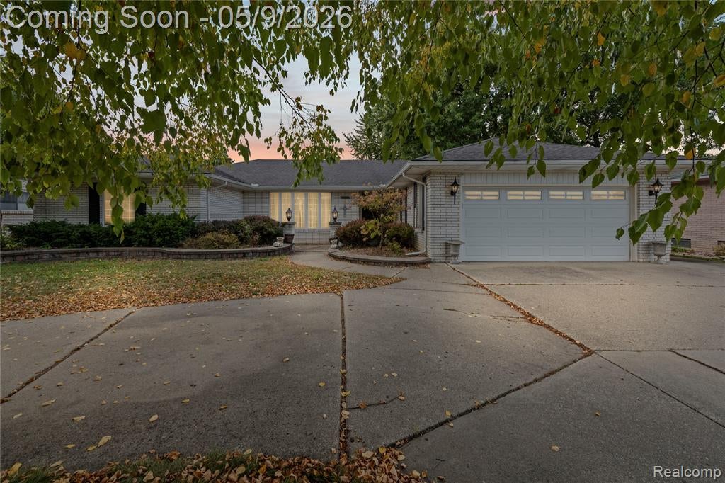 38219 Santa Anna Street — photo