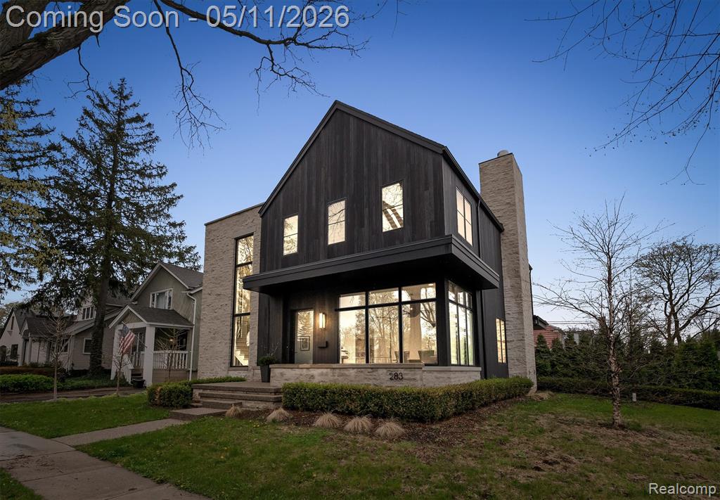 283 E Lincoln Street — photo