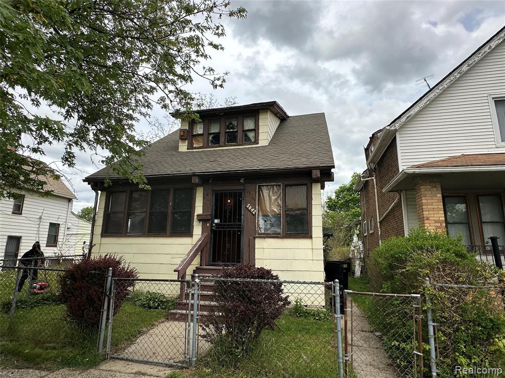 5042 Pennsylvania Street — photo