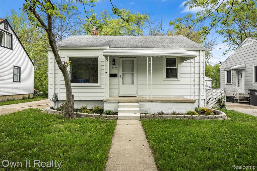 26010 Yale Street — photo