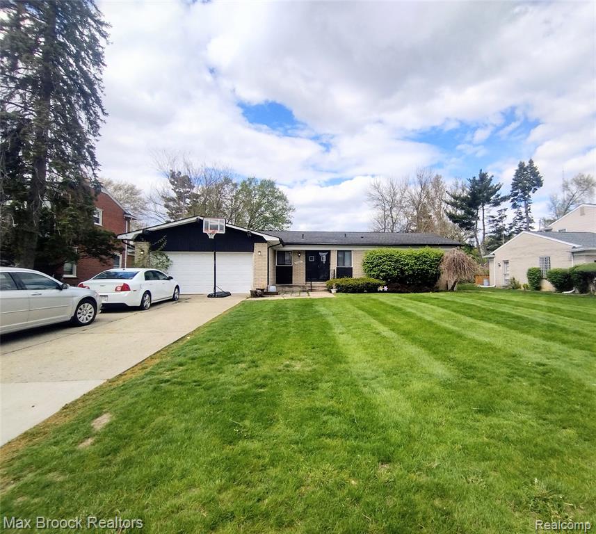 17060 Jeanette Street — photo