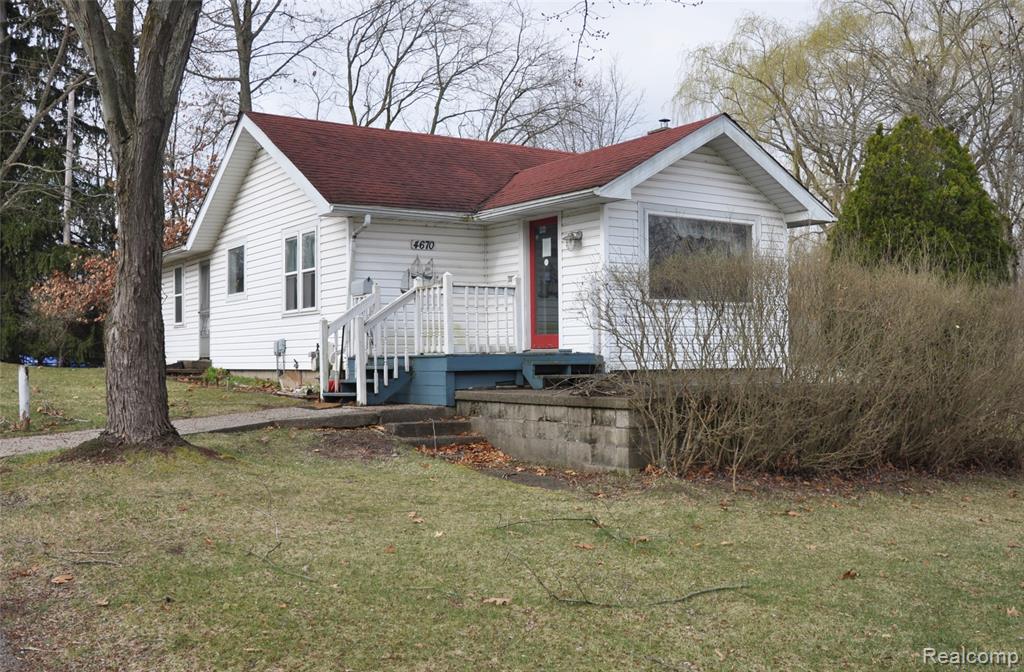 4670 E M 36 — photo