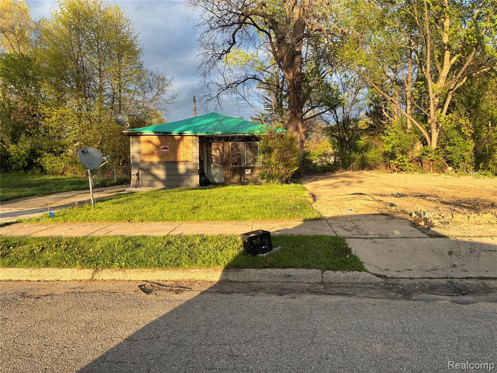 14570 Trinity Street — photo