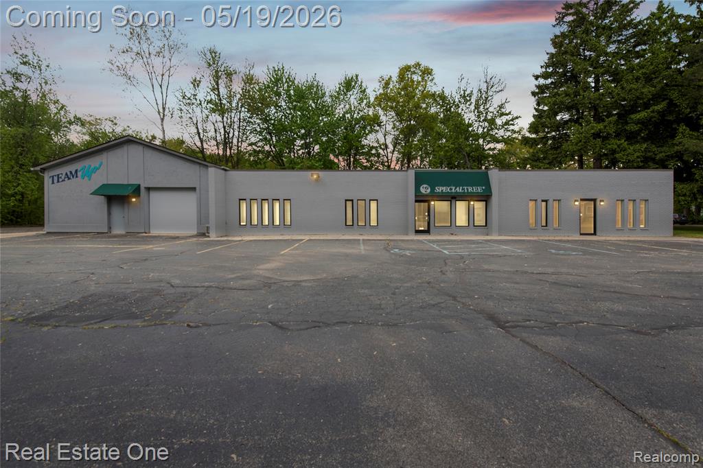 16018 S Huron River Drive — photo