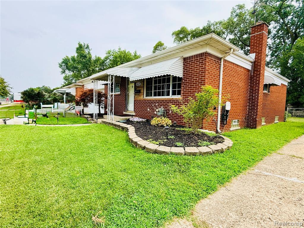 26676 Richard Drive — photo