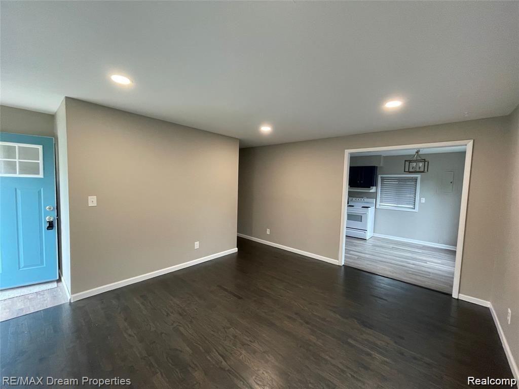 3424 Toepfer Road, Warren, MI 48091 — photo 3