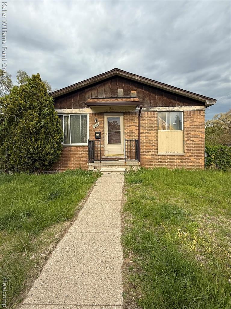 20400 Greenlawn Street — photo