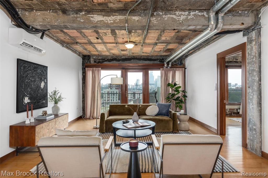 2915 John R Street 509 — photo
