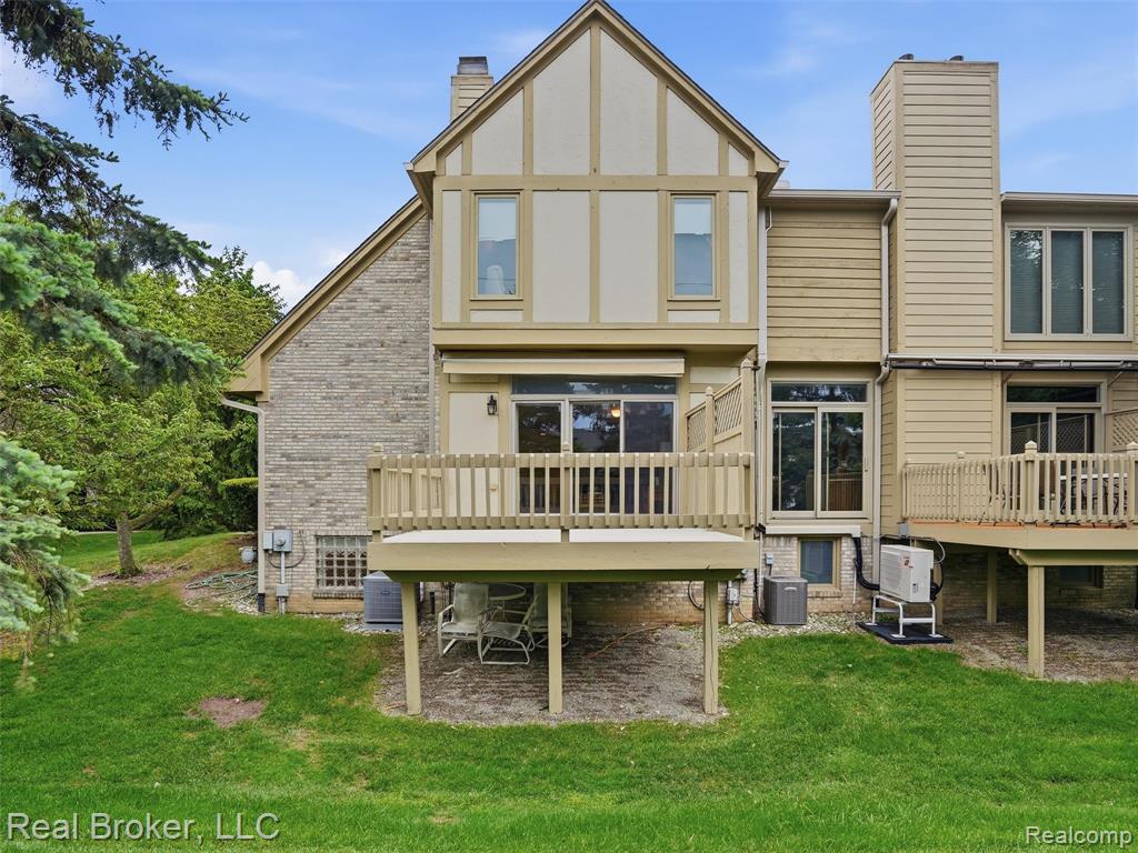 2710 Maitland Drive — photo