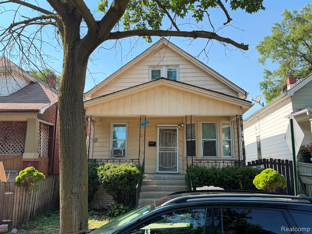 7154 Waldo Street — photo