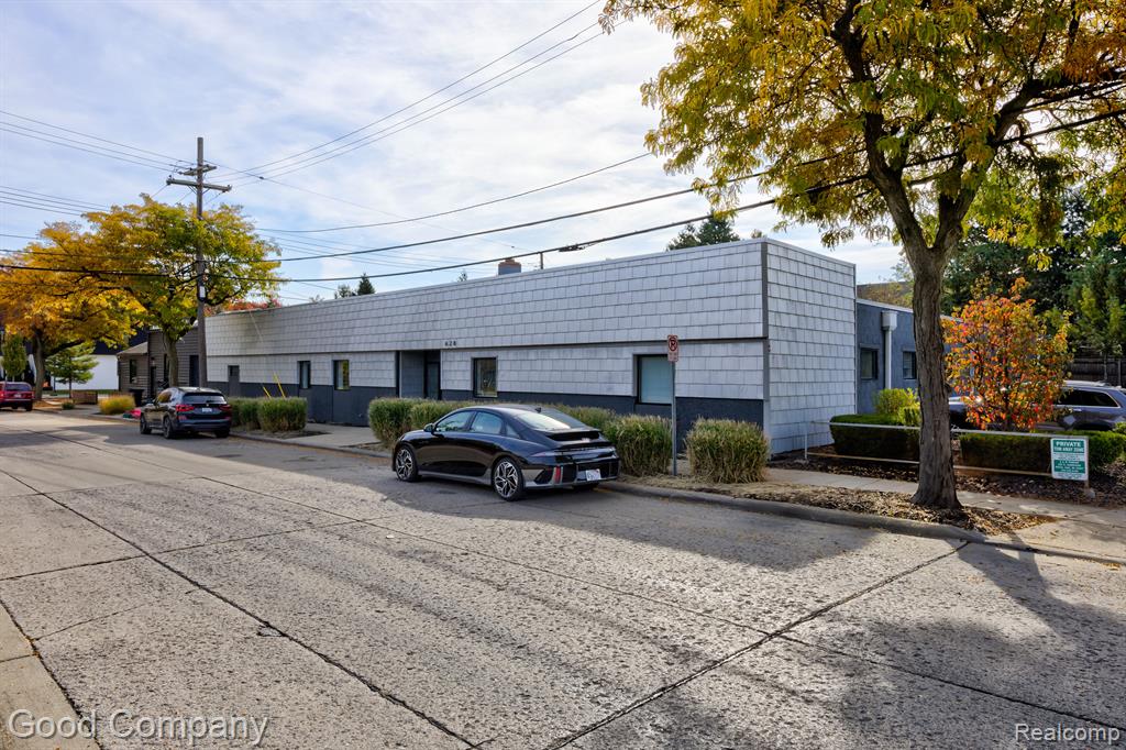 628 E Parent Avenue — photo