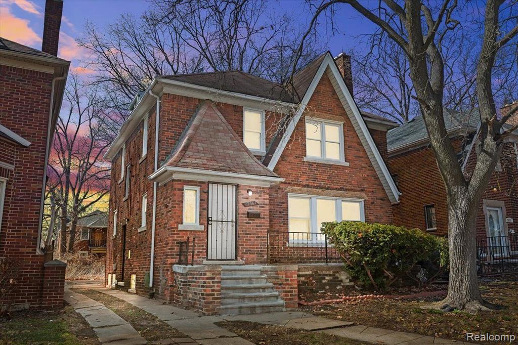 17567 Greenlawn Street — photo