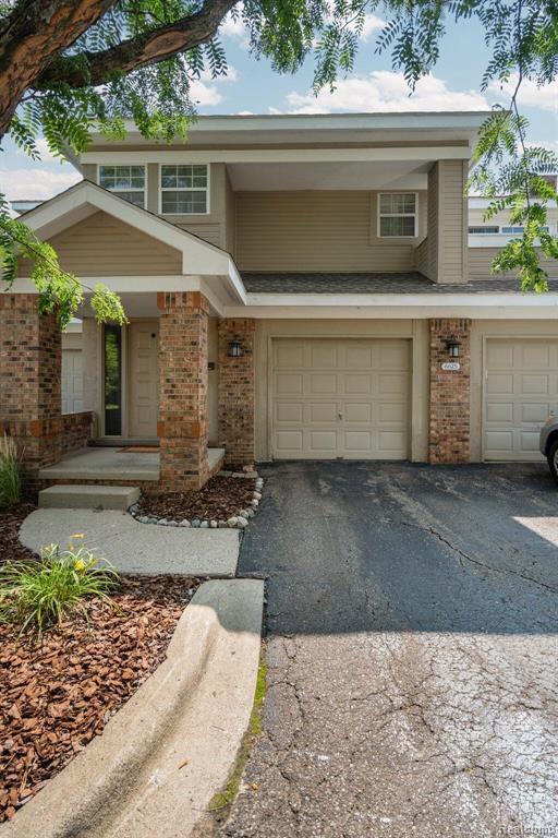 6625 Fireside Court — photo