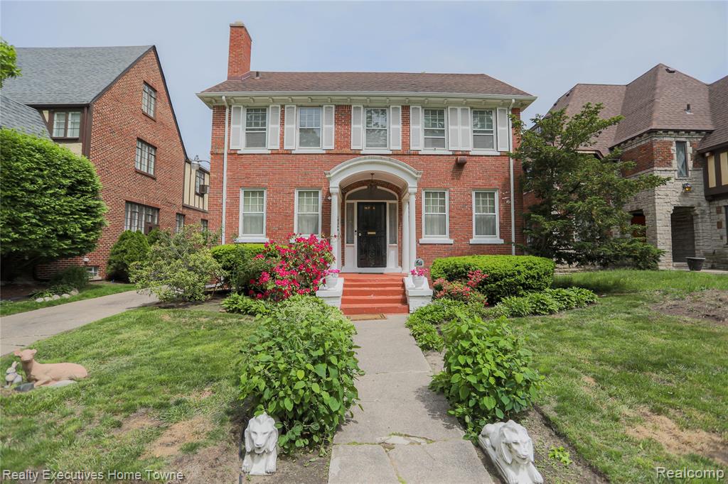 18244 Parkside Street — photo