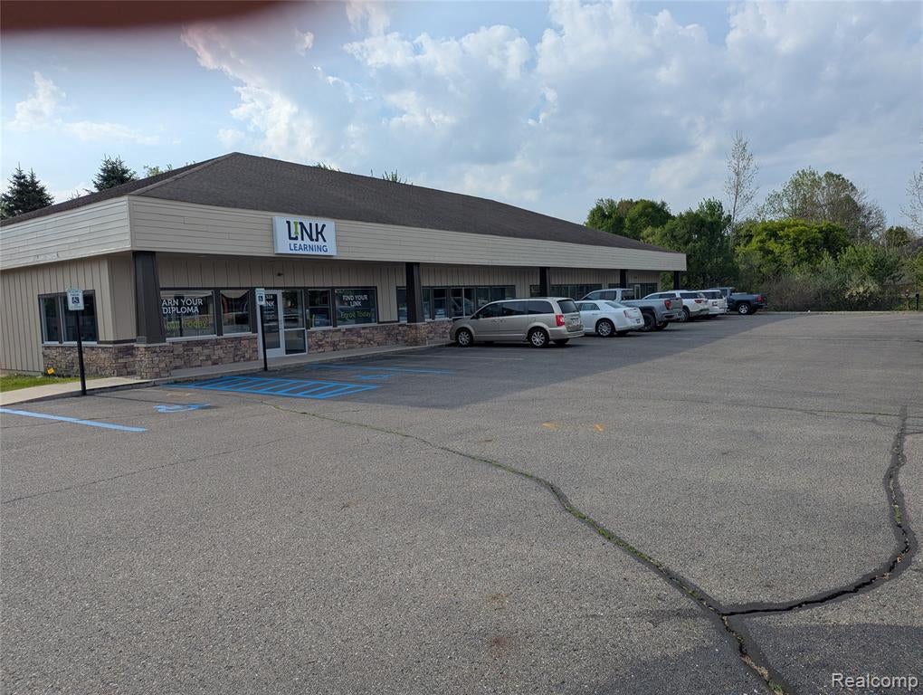 1324 W State Street — photo