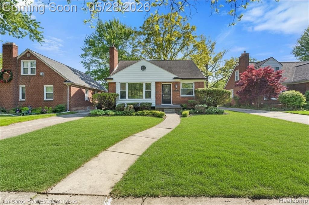 21252 Huntington Avenue — photo