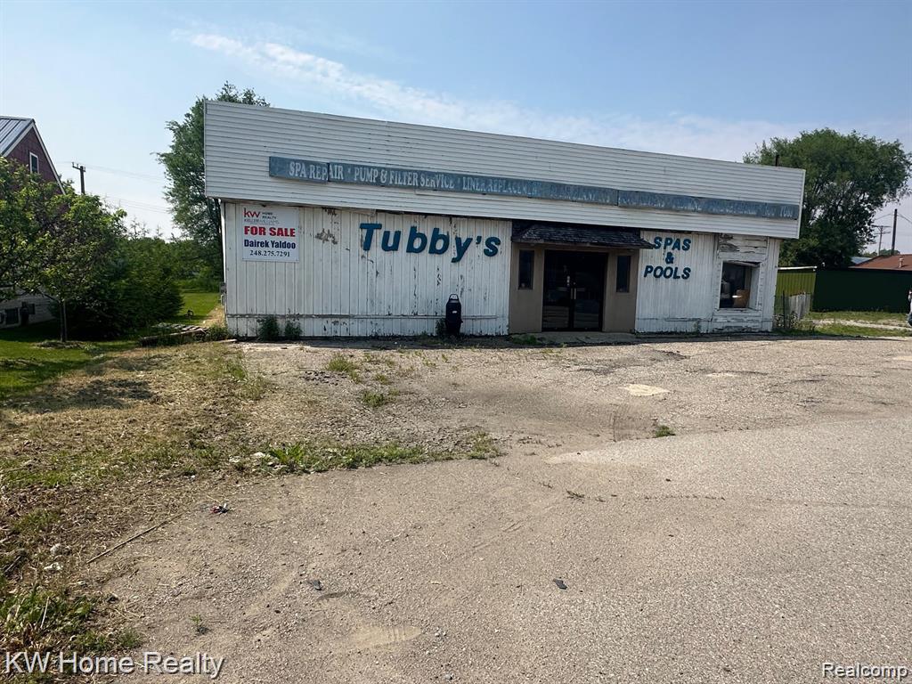 1215 E Caro Road — photo