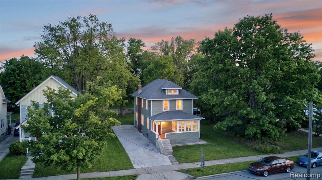 925 W Kalamazoo Street — photo