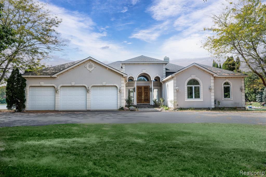 68373 Lake Angela Pointe — photo