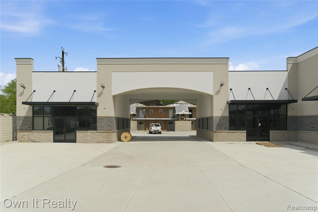 6452 N Telegraph Road — photo