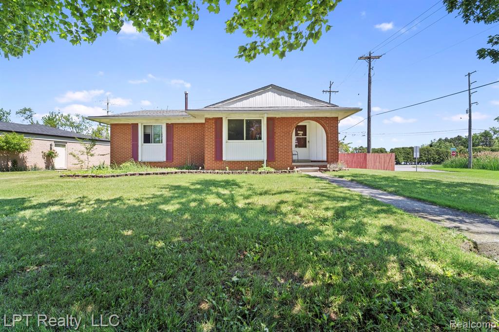 18181 Winwood Court — photo