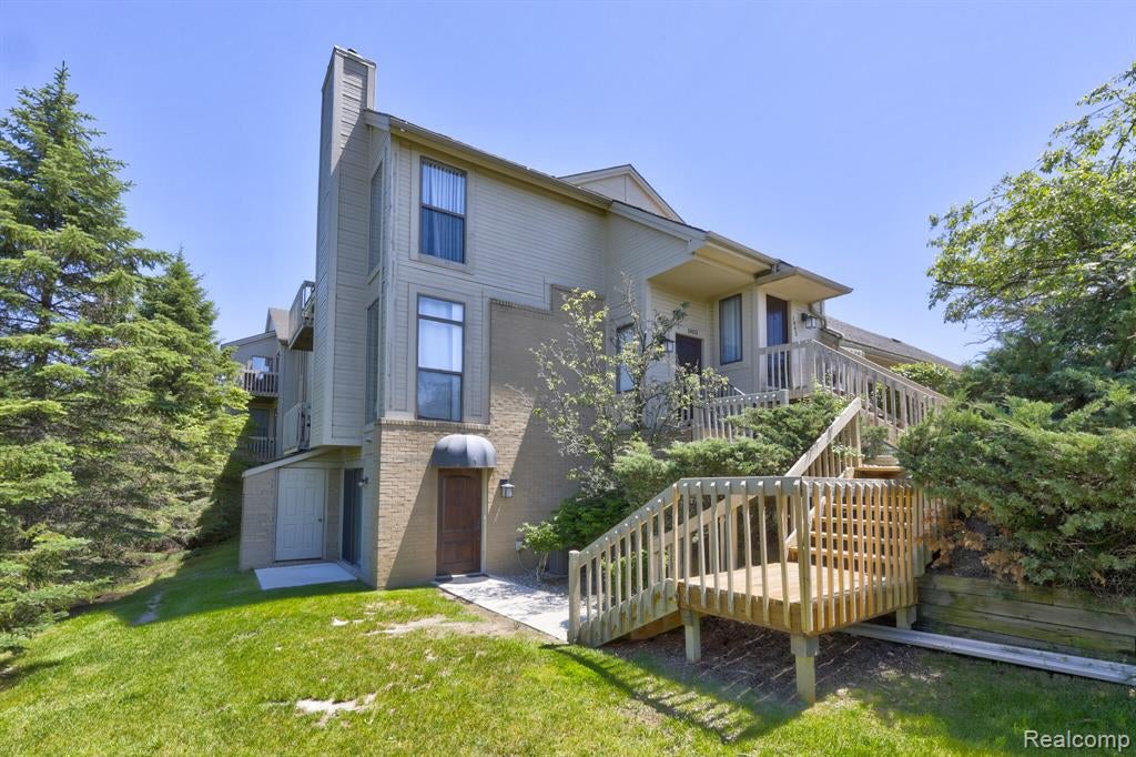 23440 Little Rapids Court 1801 — photo