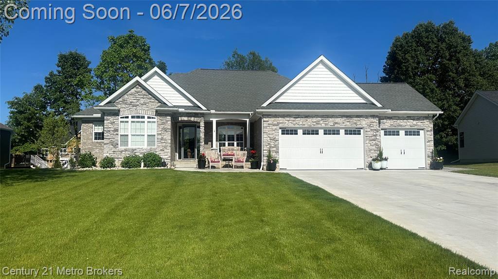 16437 Sleepy Hollow Drive — photo