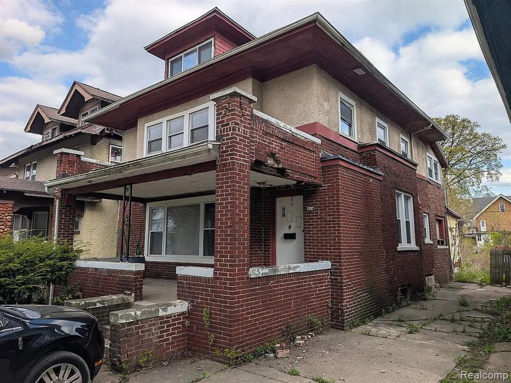 108 Massachusetts Street — photo