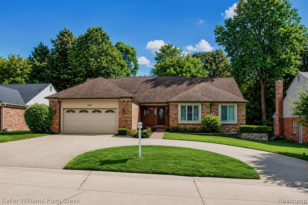 1447 Oakstone Drive — photo