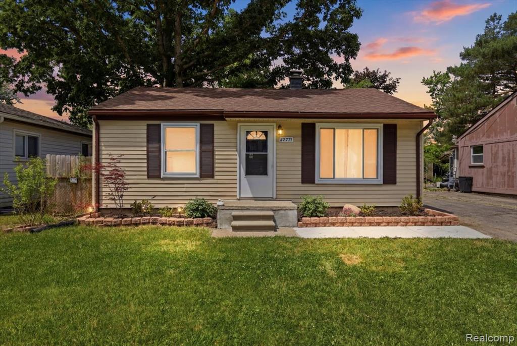 22771 Purdue Avenue — photo