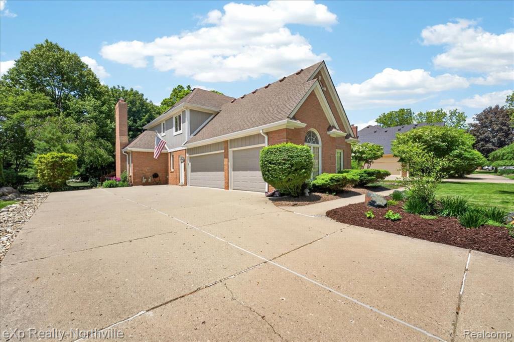20909 Dundee Drive, Novi, MI 48375 — photo 2