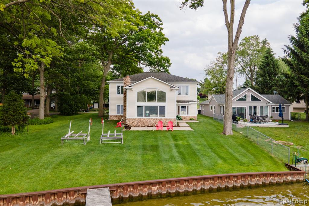 3831 Woodland Drive — photo