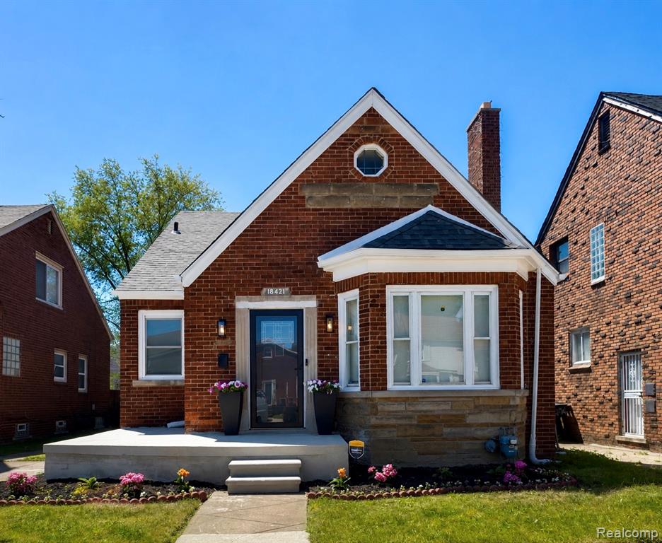 18421 Kentucky Street — photo
