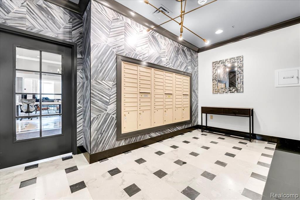 525 W Lafayette Boulevard 11D — photo