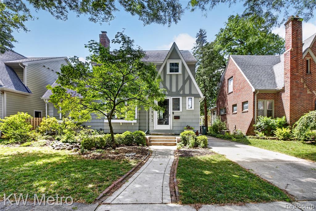 1823 W Houstonia Avenue — photo