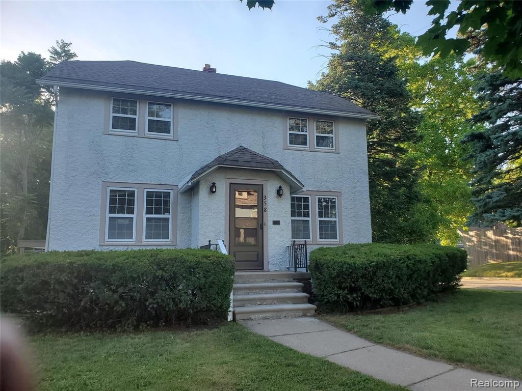 358 W Iroquois Road — photo
