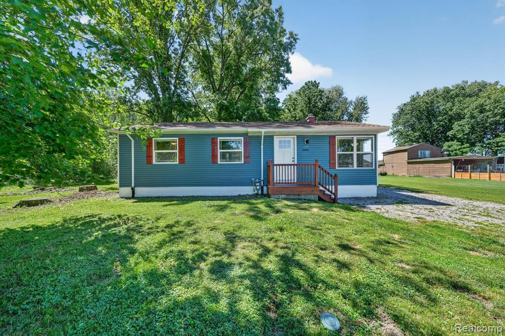 2185 N Channel Drive — photo