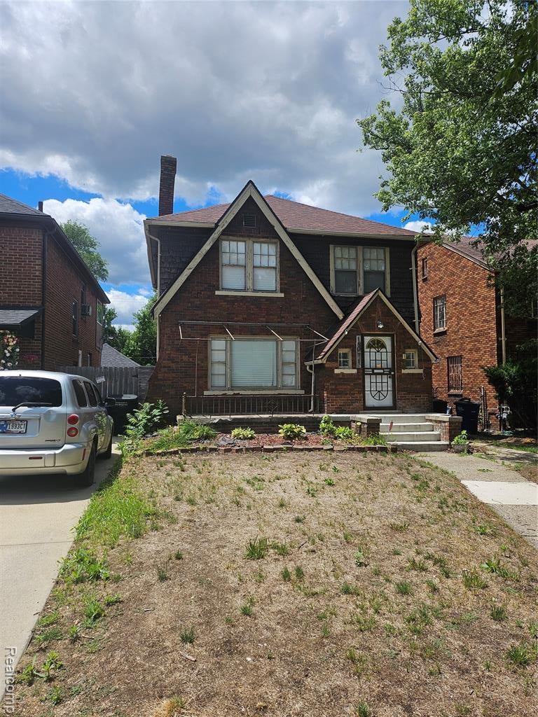 18071 Pennington Drive — photo
