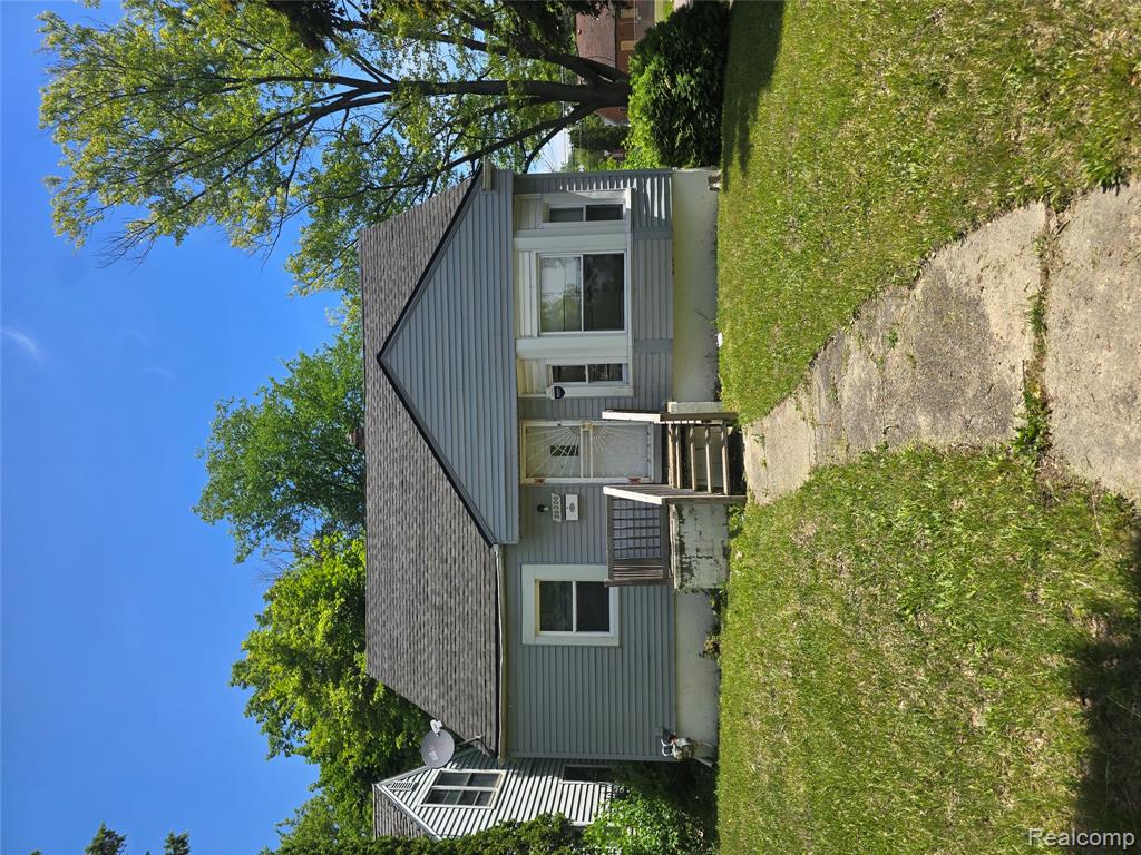 20200 Lindsay Street — photo
