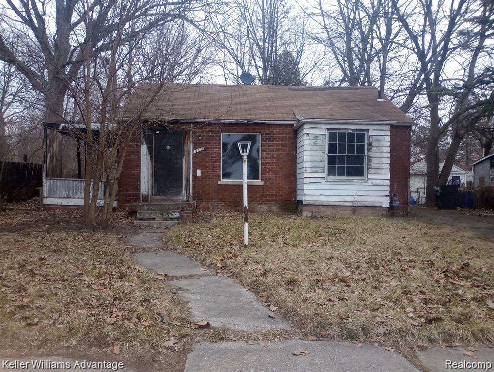 4576 Guilford Street — photo