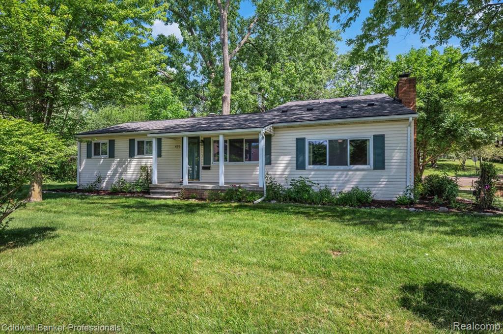 470 Oak Grove Drive — photo