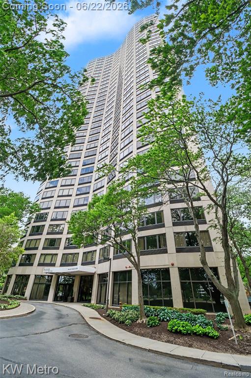 5000 Town Center 2906 — photo