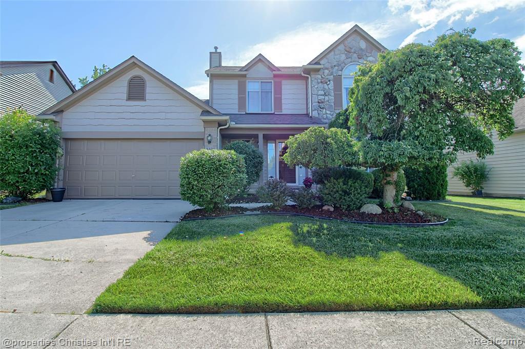 3339 Riverside Drive, Canton, MI 48188