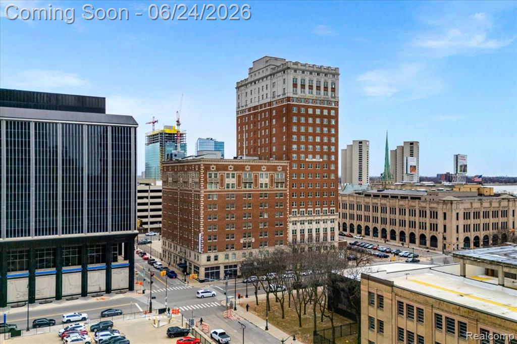 525 W Lafayette Boulevard 13E — photo