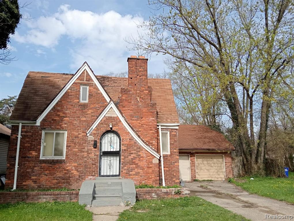 14111 Steel Street — photo